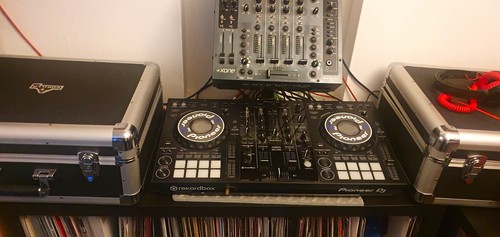 Pioneer ddj 800 channel - pioneer, dj