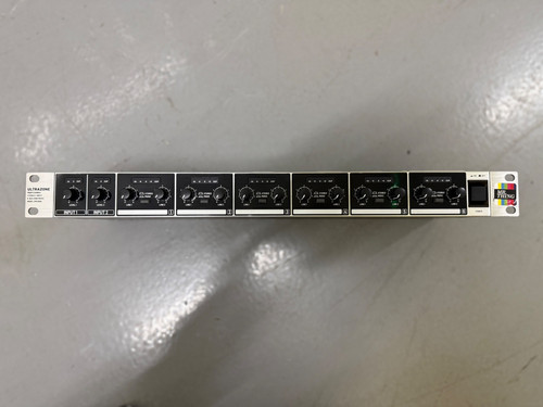 Behringer ultrazone zmx2600 - behringer,